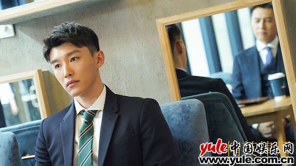 代旭《精英律师》角色real  被网友笑侃“人间社畜”