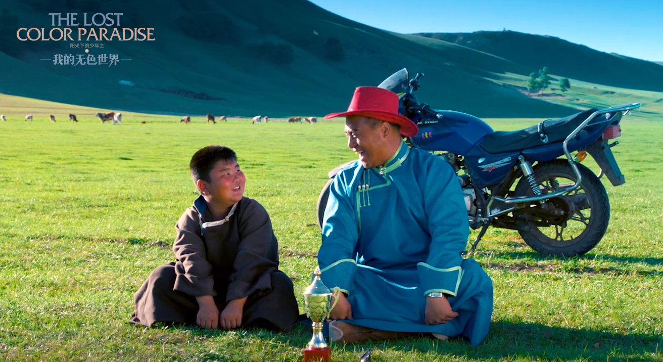 《阳光下的少年之我的无色世界》发布群星助力视频，于月仙“神仙”朋友圈惊人