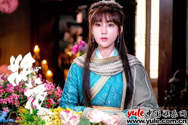 王慧歆《将夜2》开播 “花痴”惊艳上线浪漫守情