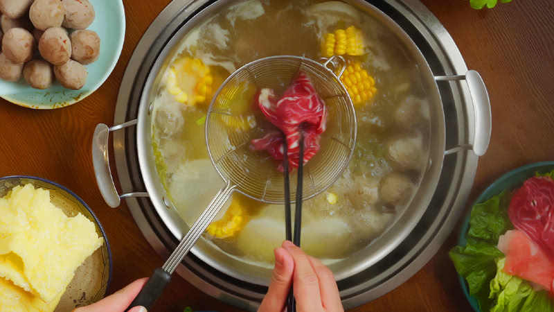 美食纪录片《沸腾吧火锅》：把火锅拍出人情味