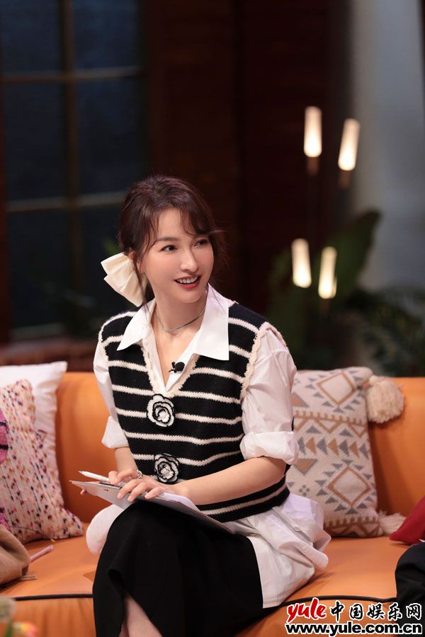 吴昕《春日迟迟再出发》开播 化身春日观察员展超强共情力