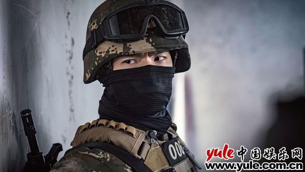 杨洋《特战荣耀》热度不断 燕破岳猎豹选拔赛热血实战