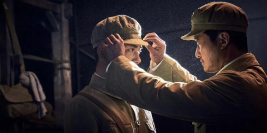 今日影评| 《长津湖》刷新纪录 电影海报祝福接力