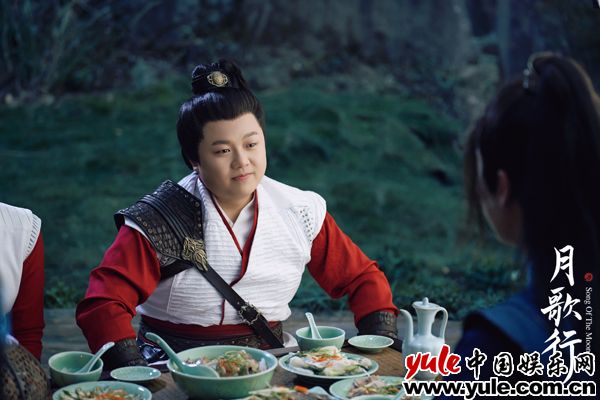 李小胖新剧《月歌行》热播中 乐天派侯府弟子演技获赞