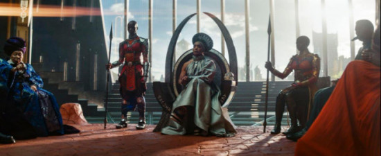 漫威《黑豹2》曝预告 重返瓦坎达 为家园荣耀而战