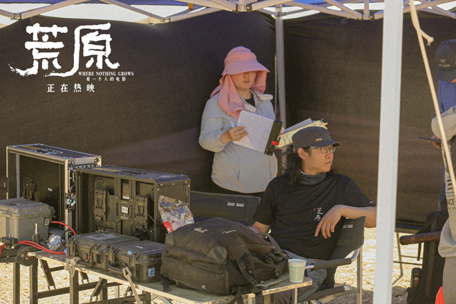 《荒原》“走下去”特辑 任素汐传递女性坚韧力量