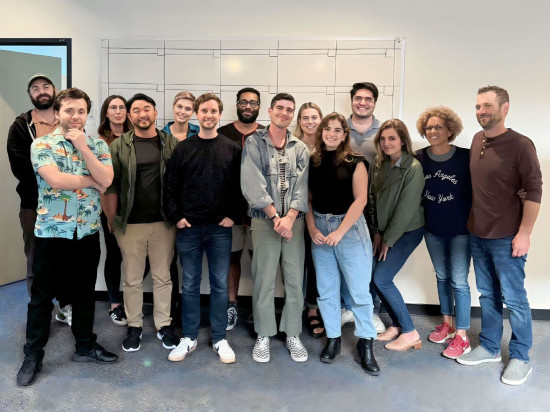 真人版《海贼王》第二季开始创作 编剧团队晒合照