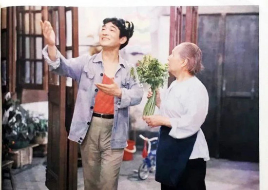 电影频道11月8日12:10播出宝藏喜剧《阿混新传》