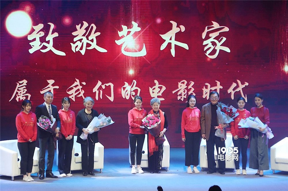 大影节开幕 《流浪地球》等34部影片入围主竞赛