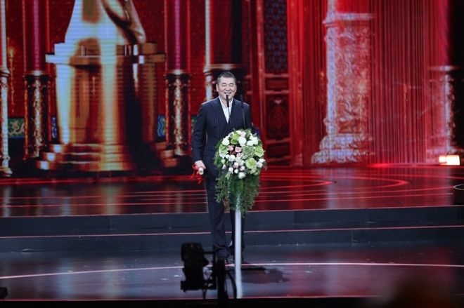 陈建斌《第十一回》获最佳编剧奖 感谢蒋勤勤支持