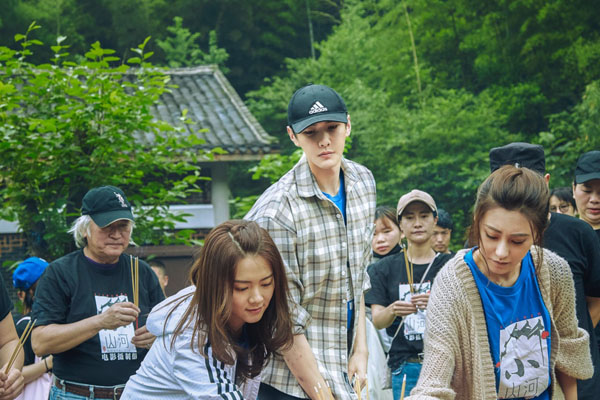 彦希首演电影《小山河》 回归自然尽显本真