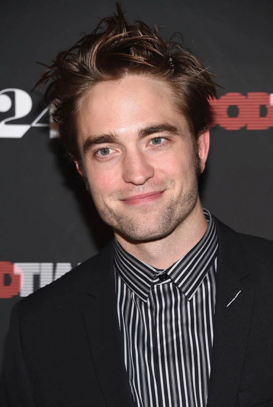 帕丁森确定出演《蝙蝠侠》 打败尼古拉斯·霍尔特