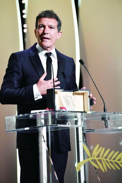 戛纳影帝安东尼奥·班德拉斯主演电影《兰博基尼传奇》