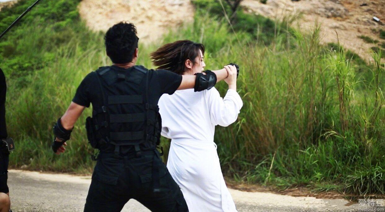 马丽新戏《twin blades》杀青 喜剧女王挑战动作戏