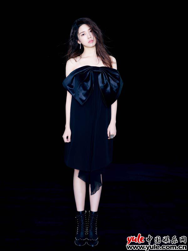 李紫莹《群演公社》学习茂腔 直面压力表现出色