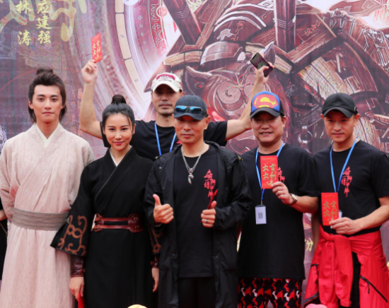 《奇门偃甲师》开机 “女神捕“王飞斐上线 英姿飒爽惹人爱