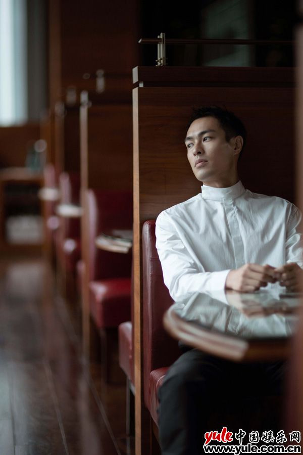 杨祐宁新剧《他爱》化身自媒体人 “冰冷毒舌”上演最突破