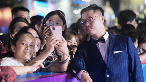 《非常替身》亮相丝绸之路电影节 魏翔大受追捧