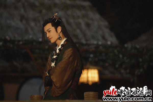 何与《恋恋江湖》热播 俊朗少年完美蜕变