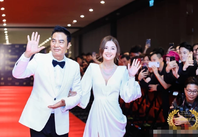 澳门电影节落幕《流浪地球》获最佳影片，蔡卓妍柳岩共享影后头衔