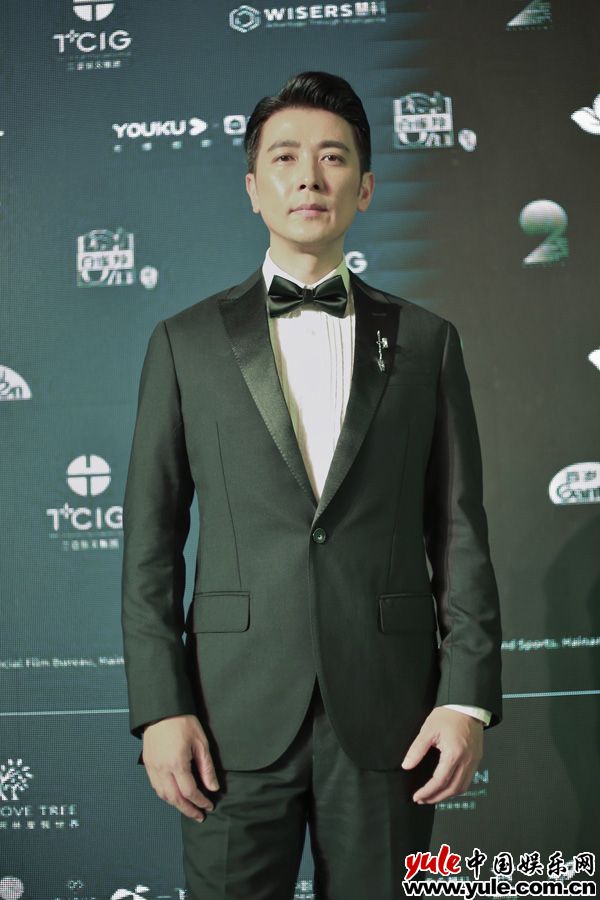 保剑锋携《长安伏妖》绅士儒雅亮相海南岛国际电影节