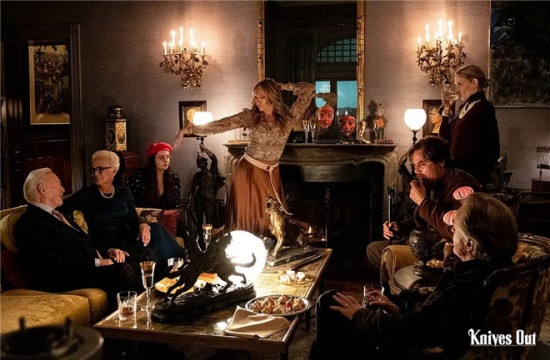 电影《利刃出鞘》：经典的致敬与反经典的升华