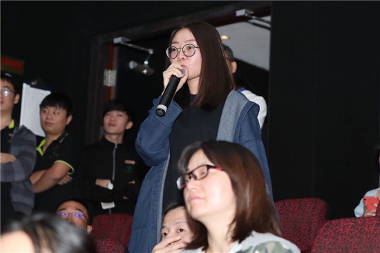 《只有芸知道》三亚展映 黄轩演绎爱情打动观众