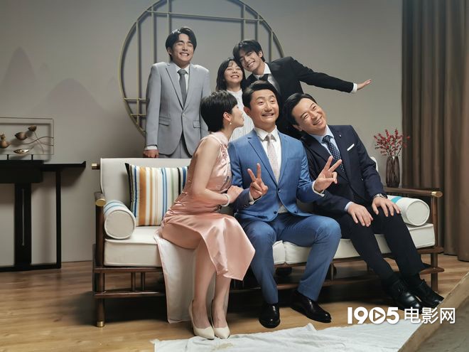 涂松岩《以家人之名》杀青 还原当下社会家庭生活