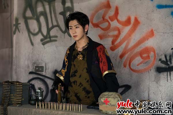 网剧《唐人街探案》热播 崔雨鑫变身电竞玩家气场全开