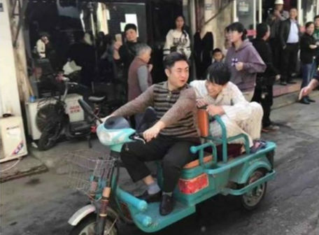  彭昱畅乔杉主演电影《沐浴之王》立项