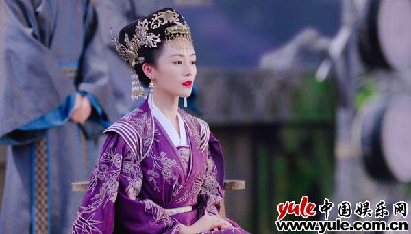 车永莉《枕上书》华美倾画上线 网友大呼热巴母后绝美