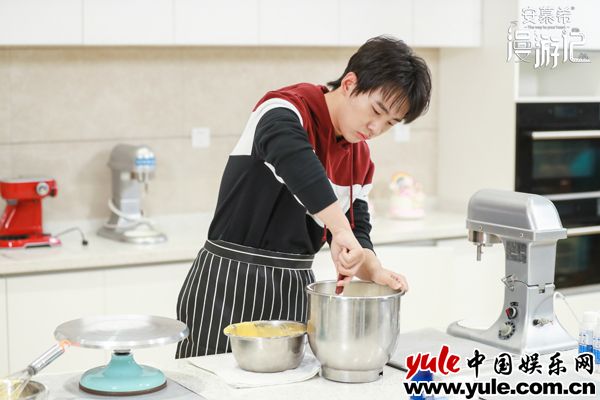 《漫游记》钟汉良柳岩PK火锅辣度 郭麒麟自曝曾被“欺负”