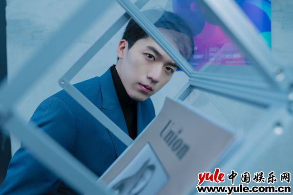 卢东旭《这里禁止恋爱》收官 完美诠释“漫撕男主”顾澜