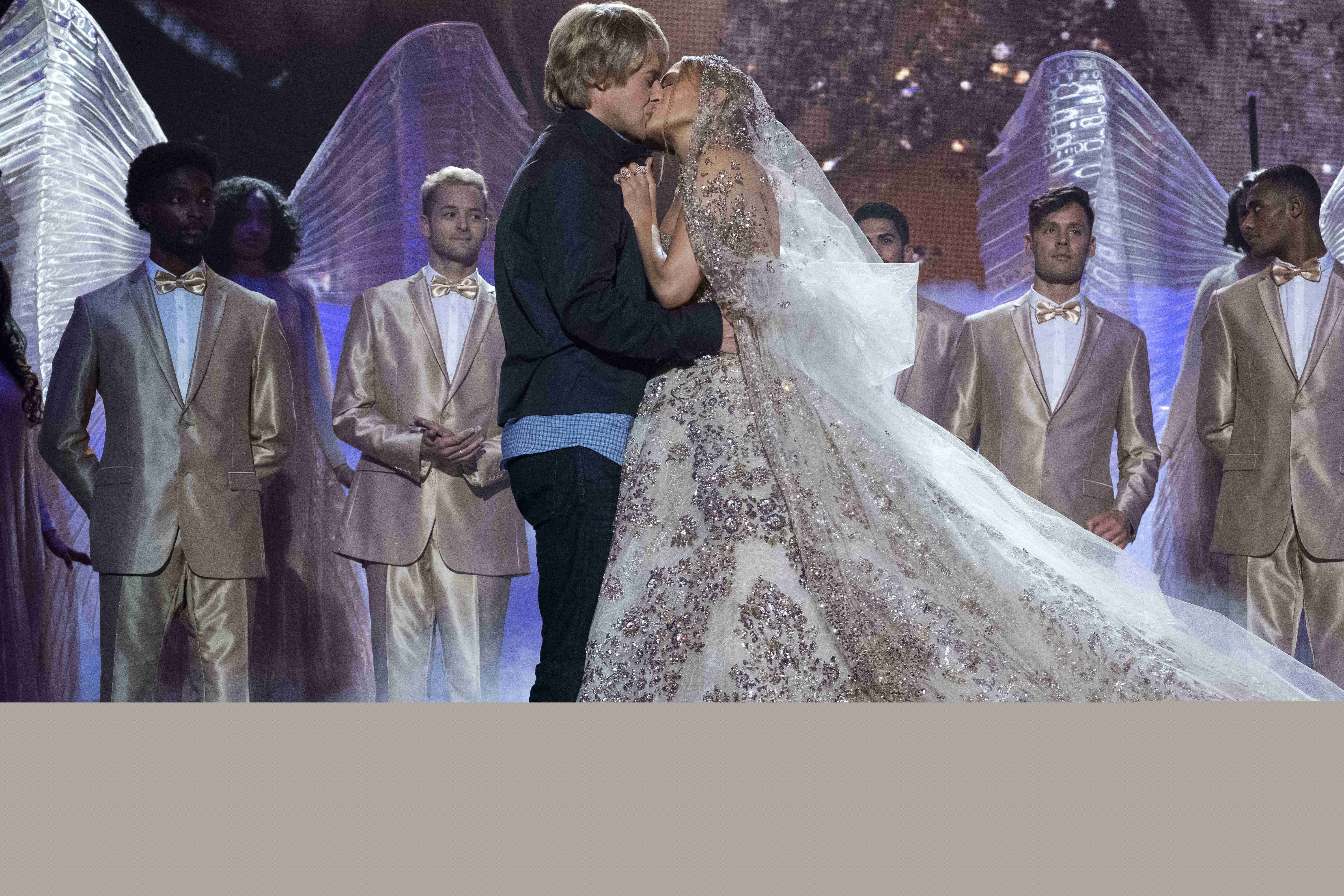 《巨星嫁到》内地定档5.13 洛佩兹与欧文先婚后爱