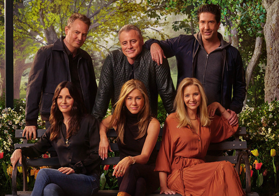 詹妮弗·安妮斯顿“认爱” 曾爱过《老友记》搭档