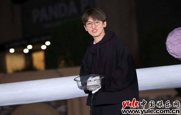 《奔跑吧》开启欢乐职场之旅，谁将收获心动的offer？