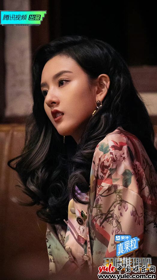 宋祖儿《开始推理吧》梦回1988 港风造型氛围感拉满