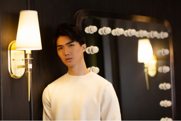 《舞蹈风暴》明星舞者曹征鸿 芭蕾舞《芳华》剧场首秀