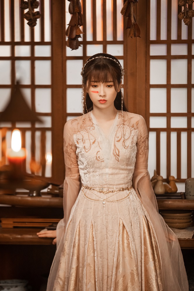 虞书欣《苍兰诀》进度过半 小兰花蜕变引发讨论