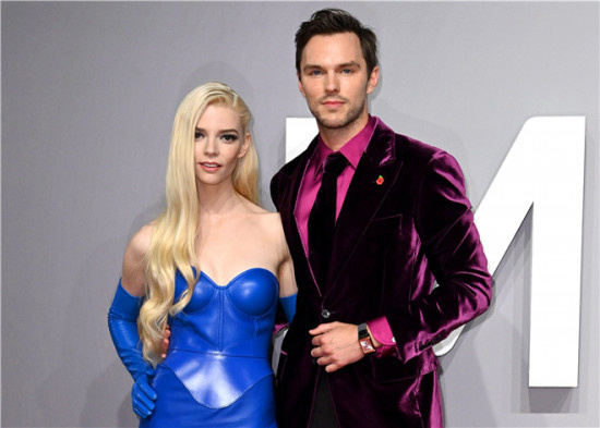 般配！《菜单》首映 “小夫妻”安雅、尼子同框