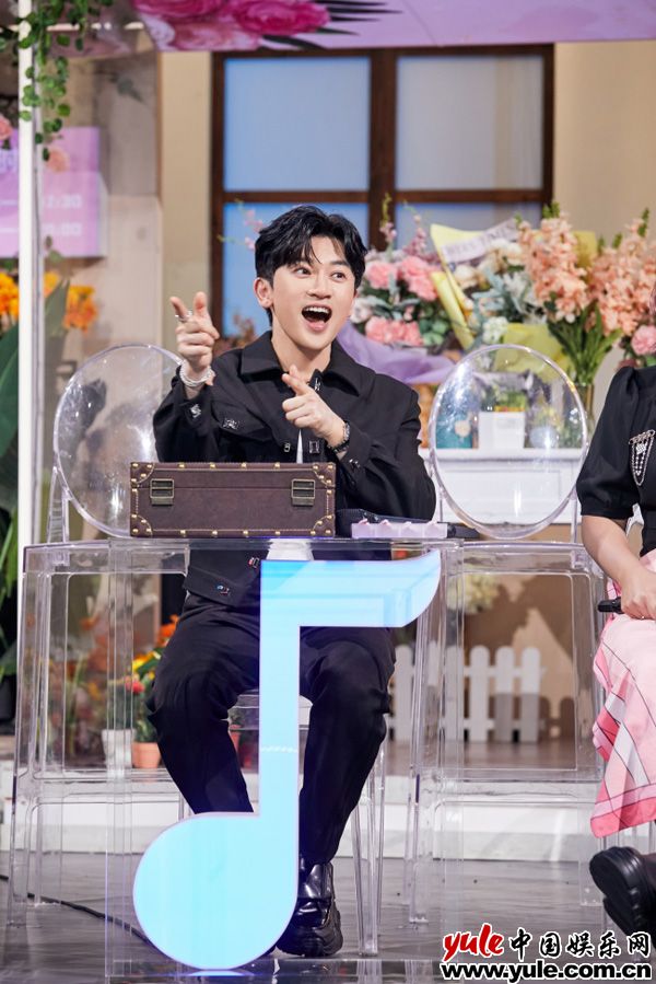 苏有朋《你好星期六》重现经典角色 再唱《心爱》梦回《倚天屠龙记》