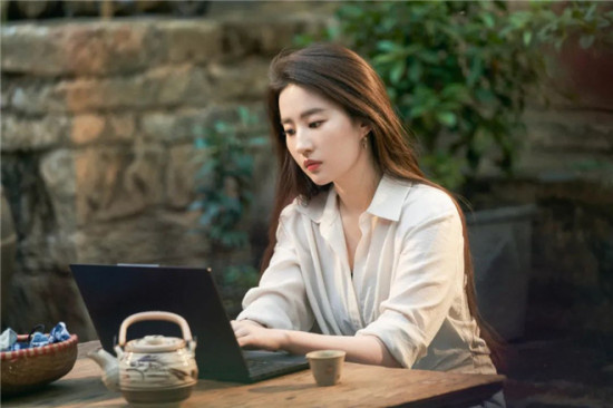 专访导演丁梓光|刘亦菲为什么选《去有风的地方》