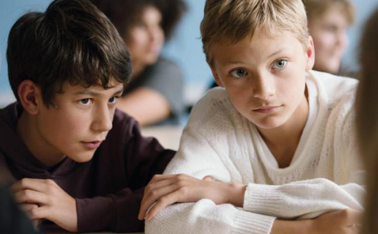 电影《亲密》：成长过程中的明媚欢愉与隐秘忧伤