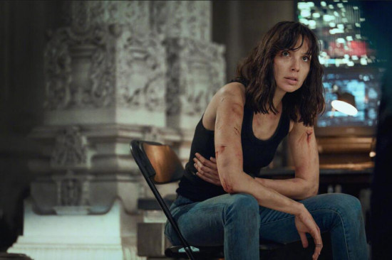 《铁石心肠》曝预告 “神奇女侠”变身超级特工