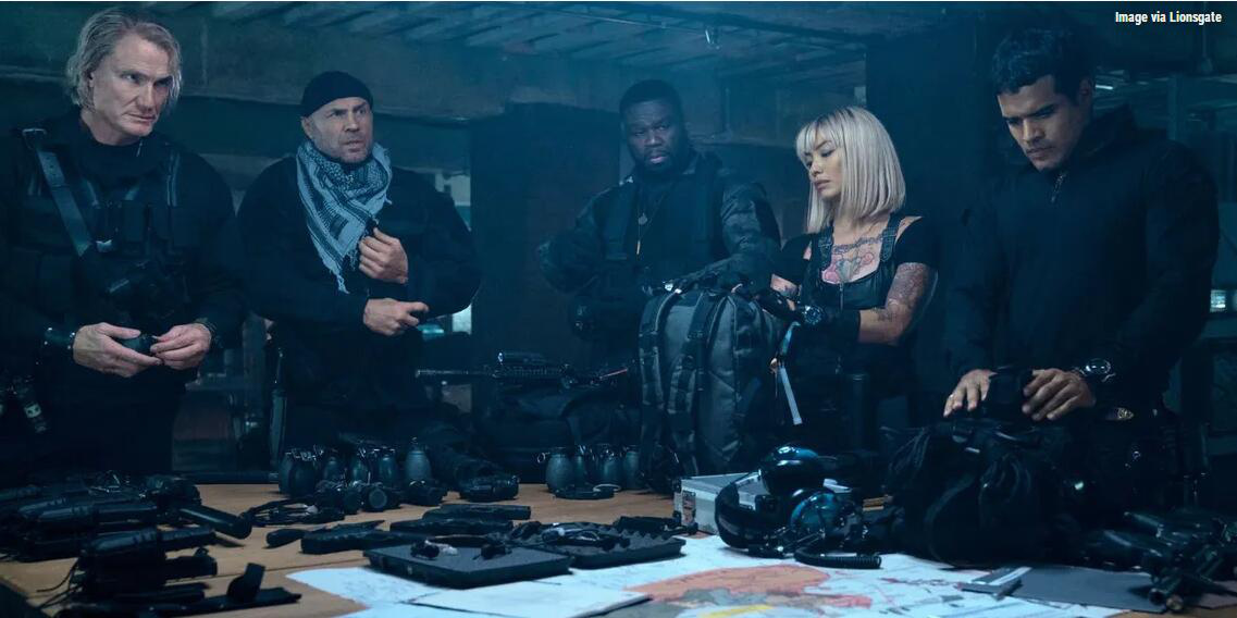 《敢死队4》发布限制级预告 血浆打斗爆炸大场面