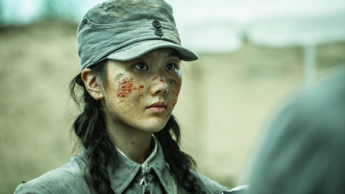 刘芯羽在《浴血突围1942》中的精彩演绎，再现抗战巾帼风采